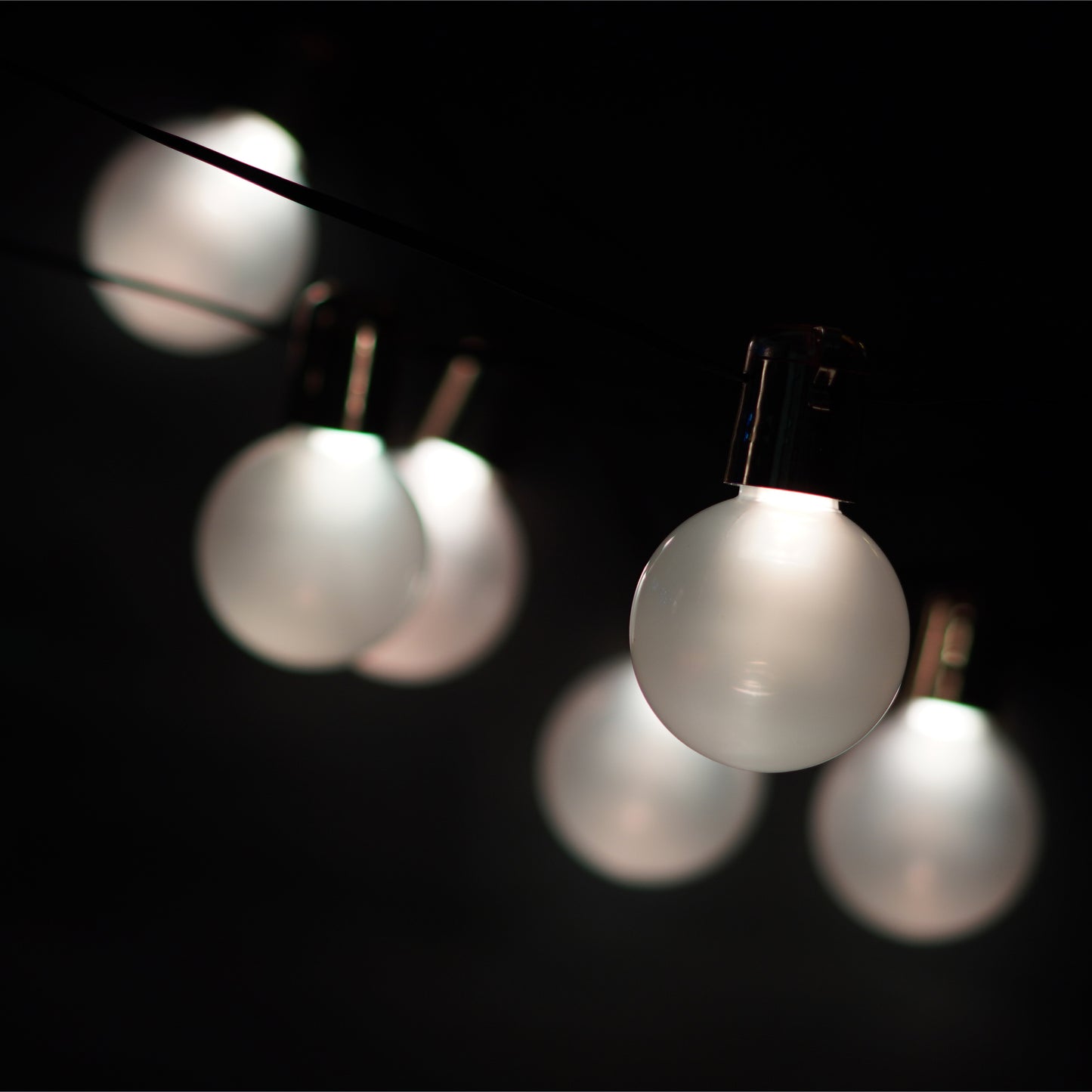 LUCEO-20L G50 LED bulb color changing string lights, IP44